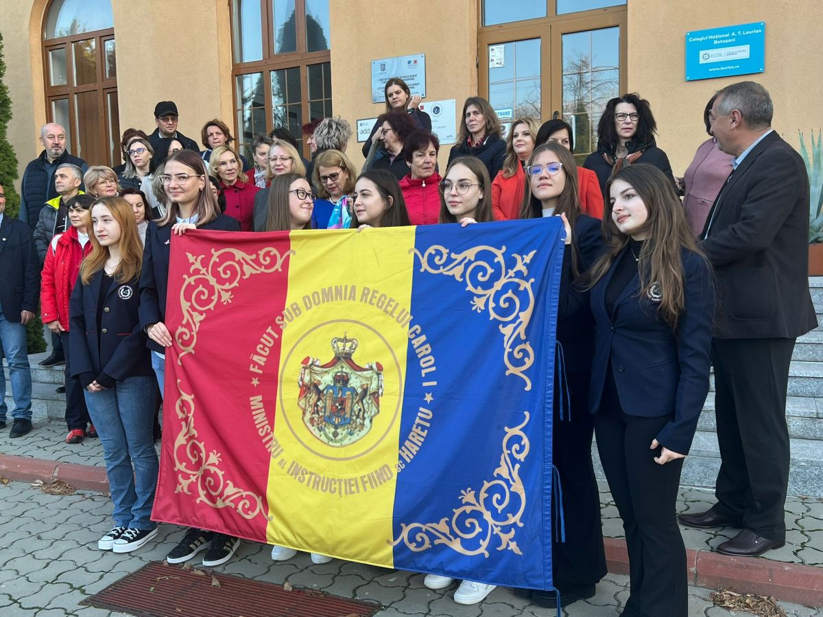 Momente Emotionante La Colegiul National A T Laurian Zilele Liceului