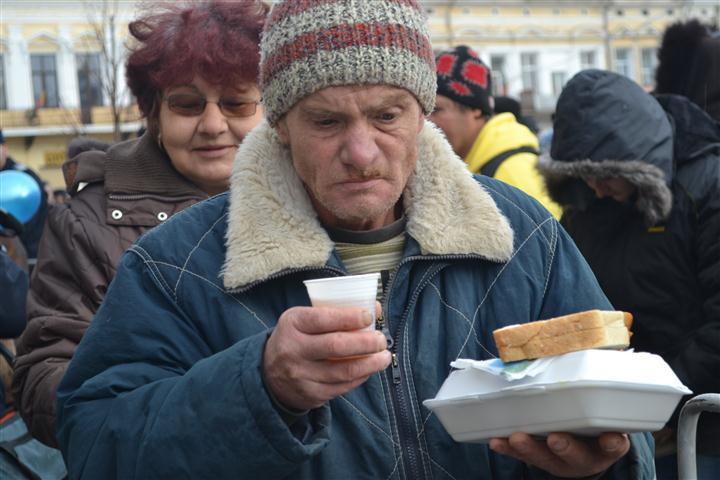 Fasole cu carnati de Ziua Nationala a Romaniei de la Botosani 