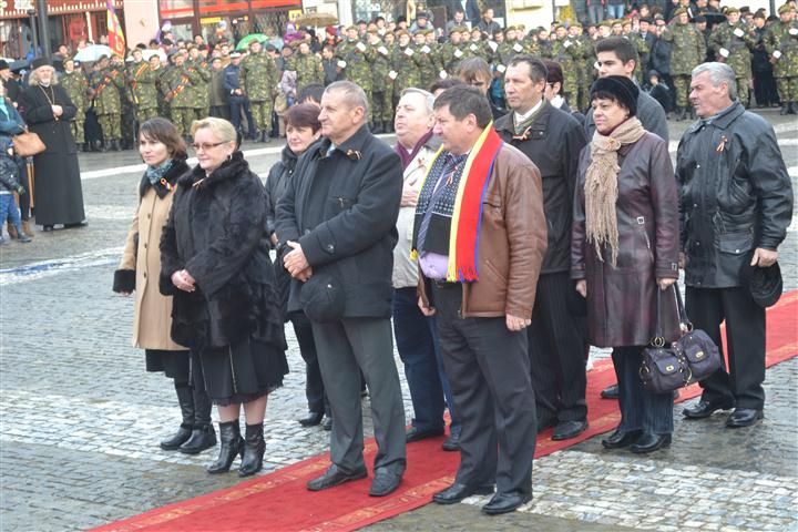 Tradare politica pe tocuri de Ziua Nationala a Romaniei la Botosani 12 