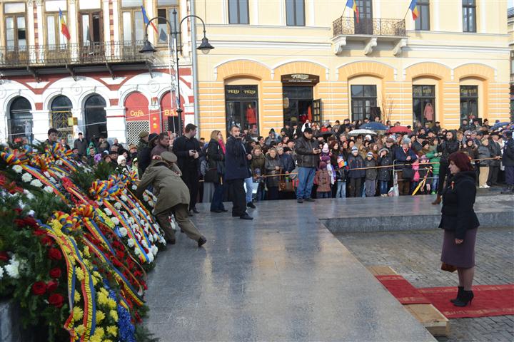 Silvana Tudorache tradare pe tocuri de Ziua Nationala a Romaniei la Botosani   