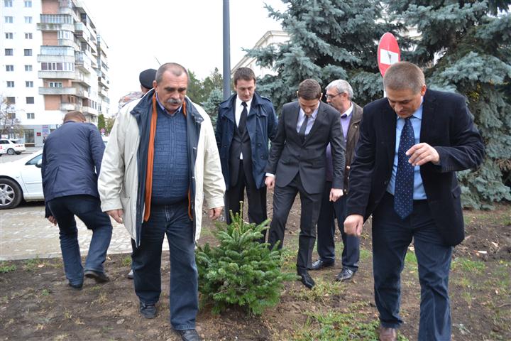 candidatii PER Botosani la depunerea listelor 2