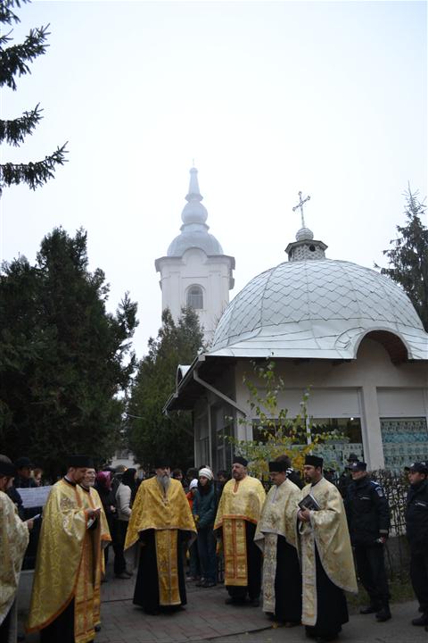 Moastele Sfantului Andrei la Biserica Vovidenia Botosani 