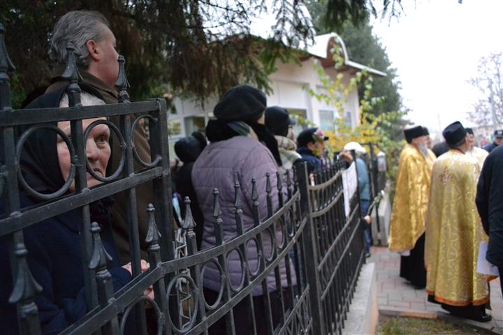 Moastele Sfantului Andrei la Biserica Vovidenia Botosani 4  