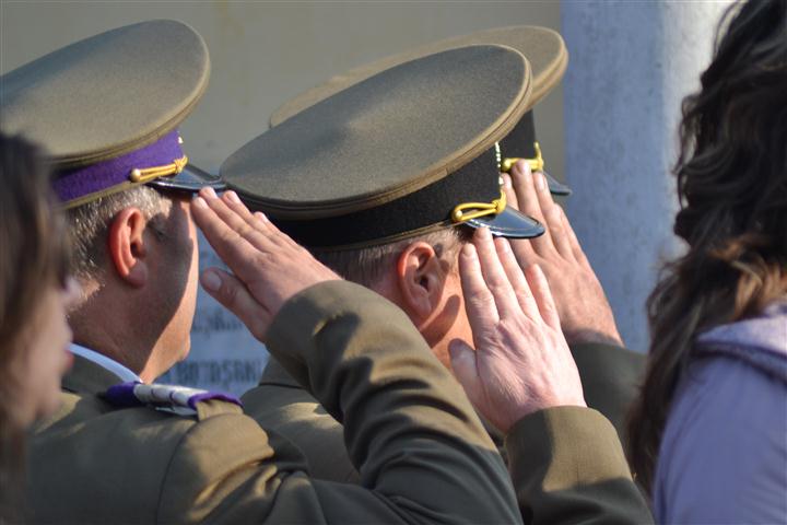 oficialitati din Botosani avansate in grad 