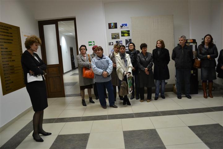 protest profesori Scoala 12 la ISJ Botosani 3  