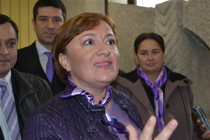 Liliana Minca la depunerea candidaturilor PP DD Botosani 4   