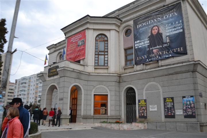 Teatrul Mihai Eminescu Botosani angajeaza contabil  