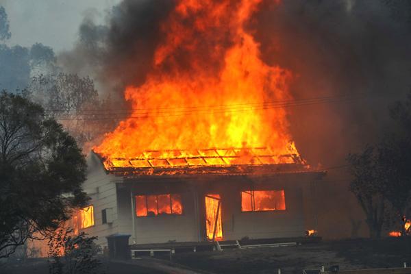 casa incendiata la Botosani  