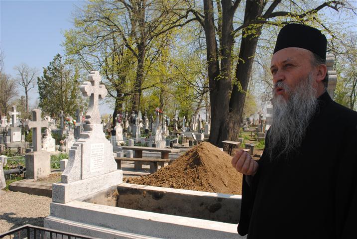 deshumare la Cimitirul Eternitatea Botosani  