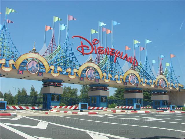 Uvertura Mall Botosani premiu la Disneyland Paris  