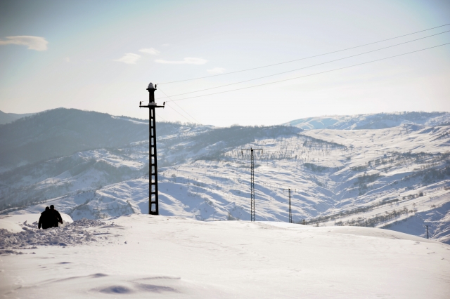 Localitati din Botosani fara energie din cauza viscolului   