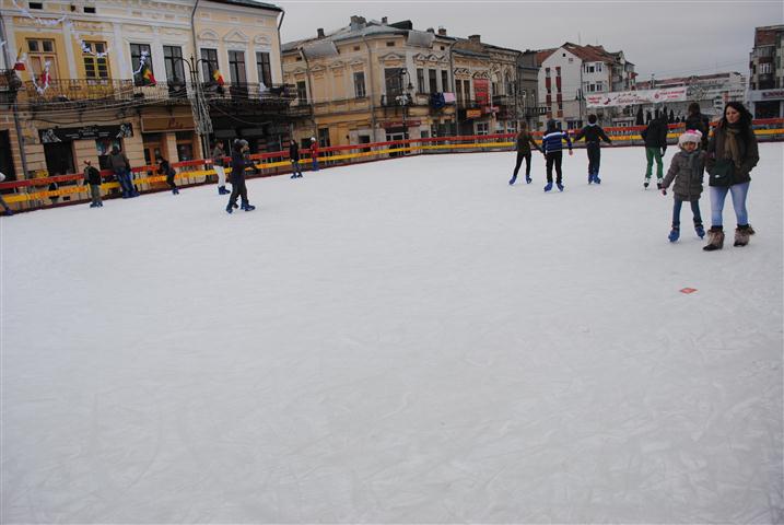 patinoar centrul vechi botosani  