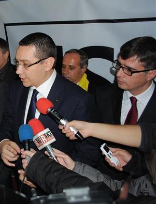 Victor Ponta Andrei Dolineaschi   