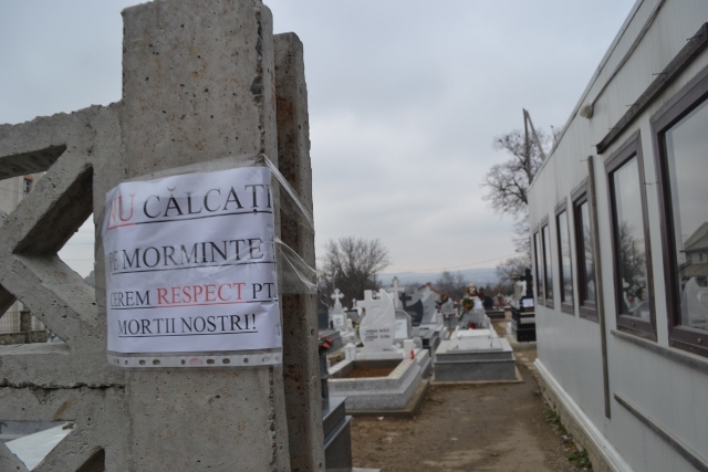 morminte parcare Cimitirul Pacea Botosani 