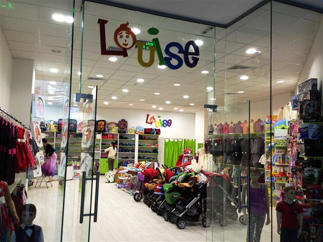 Louise Uvertura Mall Botosani  