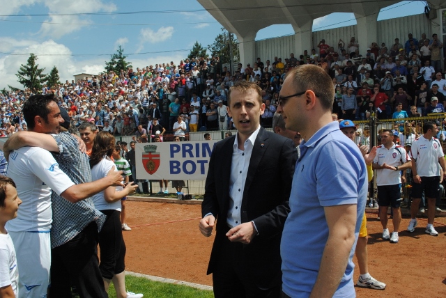 Ovidiu Portariuc fluierat si aplaudat pe Municipal   