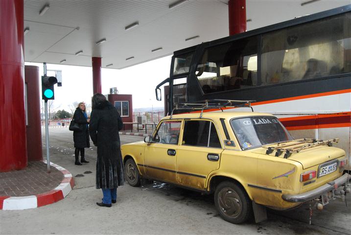 autobuz Vama Stanca tigari contrabanda 