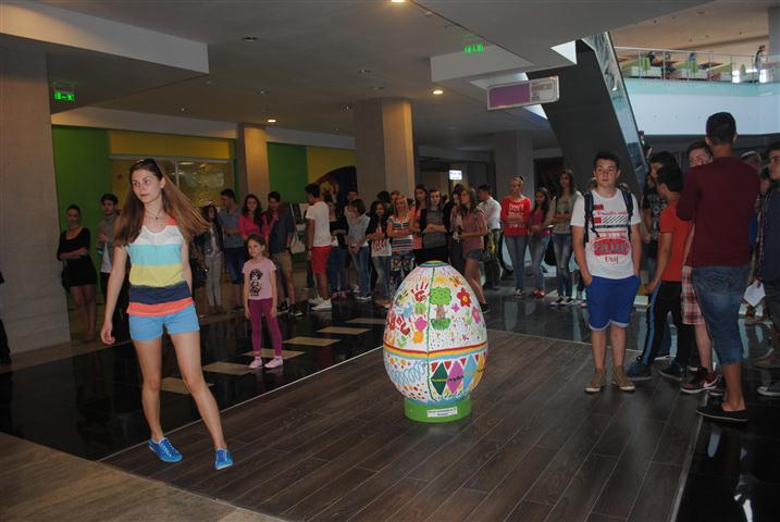 premii uvertura mall oua disneyland  