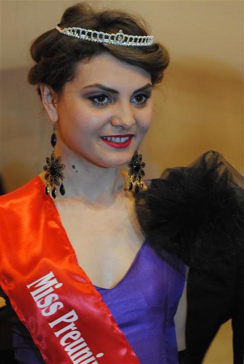 Andreea Mantaluta Miss Preuniversitarea 2013 Botosani   