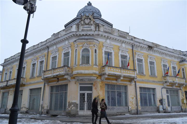 spatiile gratuite idn Centrul Vechi Botosani costa bani frumosi  