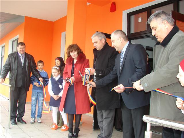 prefectul Costica Macaleti inaugurare Mihalaseni  