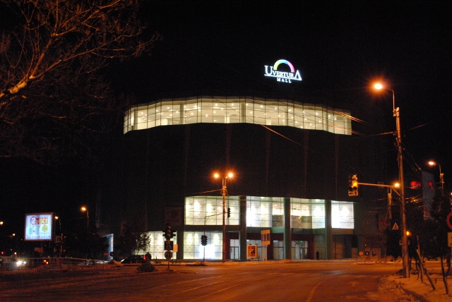 noaptea reducerilor uvertura mall botosani 