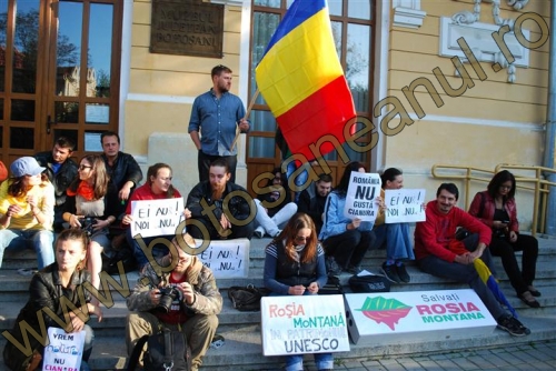 protest rosia montana la botosani 