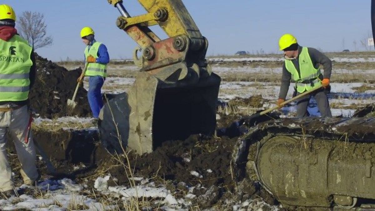 Primul Metru Din Autostrada Moldovei Construit De Un Afacerist Cu Restaurant Si N Botosani Fotogalerie Despre Botosaniul Interzis